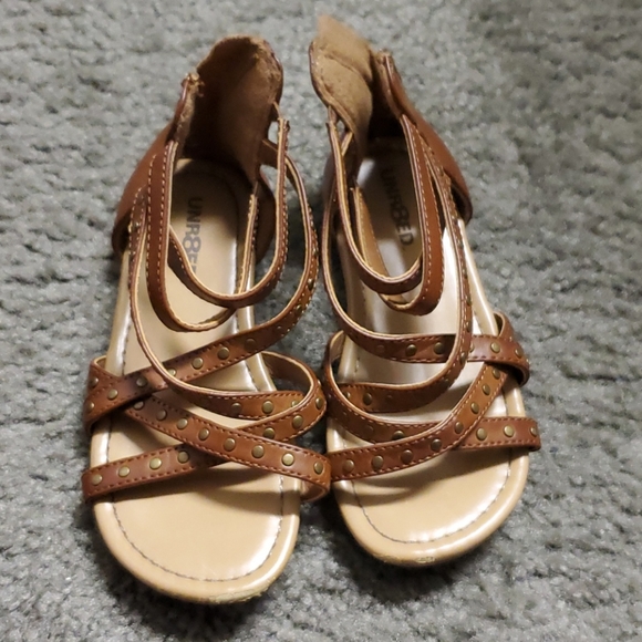 Shoes - Picture 1 of 2